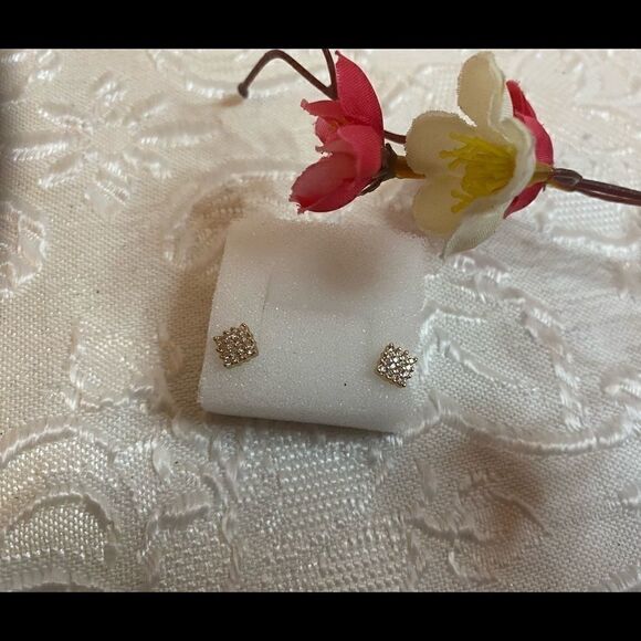 💥Swarovski Sparkling Crystal Stud Cute Earrings - Picture 2 of 6